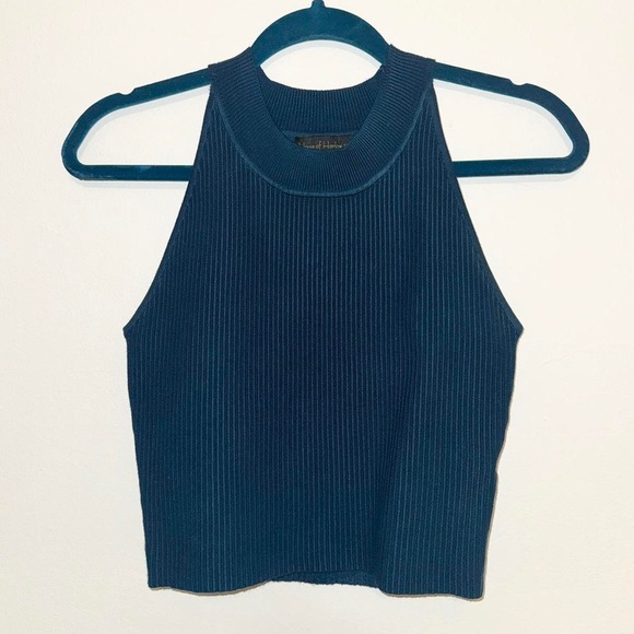 House Of Harlow 1960 Sleeveless Mock Neck Knit Top - Picture 1 of 4